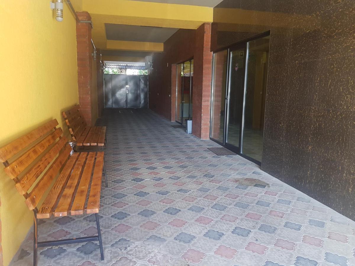 Hotel Lu-Ma Тбілісі Екстер'єр фото
